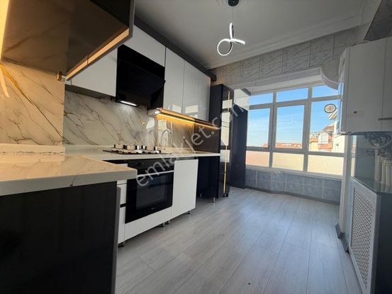 Aşuroğlu Emlak'tan Pınarbaşı Mah'de 3+1 Ful Yapılı Satılık Daire