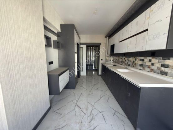 Sincan Mevlana Mah'de 3+1 Sıfır Lüks Yapılı Metroya Ve Hastaneye Yakın Daire