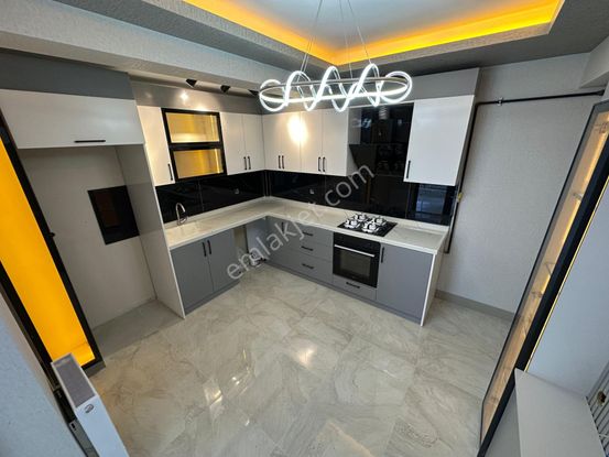 Sincan Yenikentte Satılık 3+1 Luks Daire Güzel İşçilik