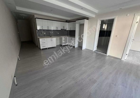 Aydın / Nazilli – Dumlupınar Mahallesi Üniversiteye Yürüme Mesafesinde Yatırımlık 2+1 Daire