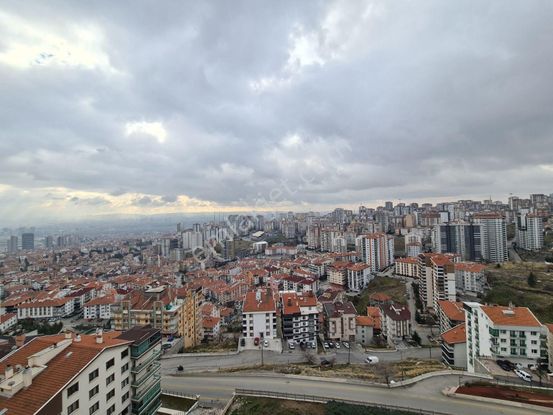 Panoramik Şehir Manzaralı 2 Giriş 2 Mutfaklı Kapalı Teraslı 6+1
