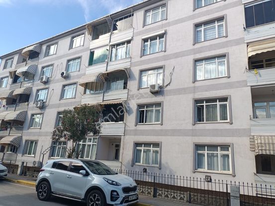 Körfez Mimarsinan Mahallesi Öğretmenler Sitesinde 2+1 Arakat