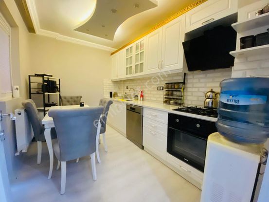 🏡peker Mahallesi 🏡 ✅3+1 120m2 6 Katlının 3 Katı Arakat ❇️full Tadilatlı Petek Kombili