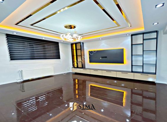 Metrobüse Yakın Giriş Kat Seviyesinde Yüksek Kredi İmkanı 2+1