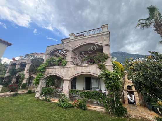 Fethiye Ovacık'ta Harika Site İçerisinde 3+1 Taş Villa