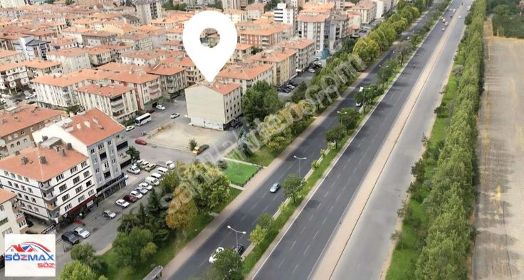 Keykubat'da Satılık Dükkan 200m