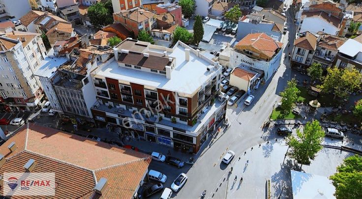 Re/max Mıd'den Paşa Camısı Karşısı 554 M2 Kıralık Dükkan