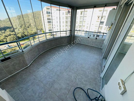 Edremit Kadıköy De 3+1 Çift Cam Balkon Doğalgazlı Satılık Daire