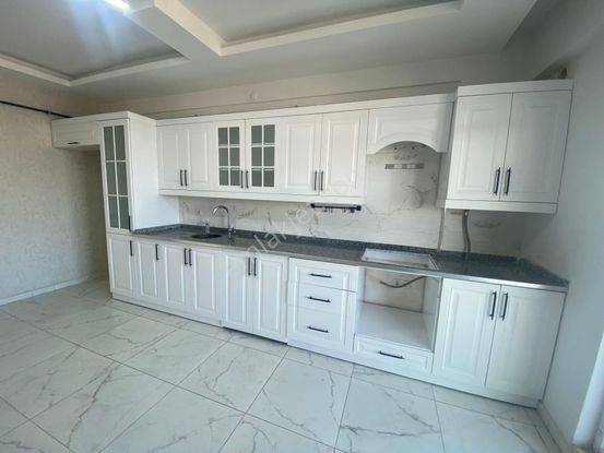 450 Evlerde Satılık 3+1 Boş Daire