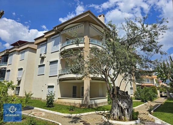 Altınoluk Satılık Dubleks Daire / Havuzlu Sitede / Denize Yakın