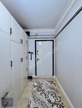 Baruttan Hicret Cami Yakını 140m2 Güney E.banyo Kiler 3+1 Daire