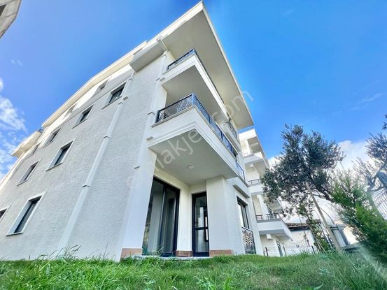 ✨akçay Ay Emlak'tan✨zeytinli'de Doğa İçerisinde Ön Cephe Ara Kat Satılık 2+1 Sıfır Lüx Daire