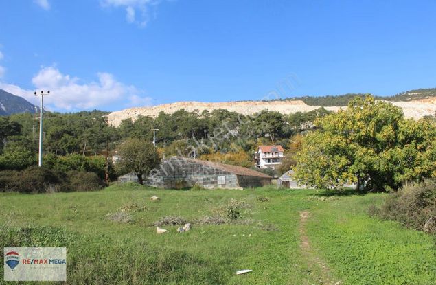 Finike Turunçova Yola Cephe