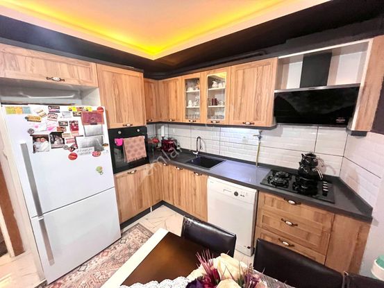 Yüksel'den Edremit'te Cam Balkonlu Arakat Masrafsız 2+1 Satılık Daire