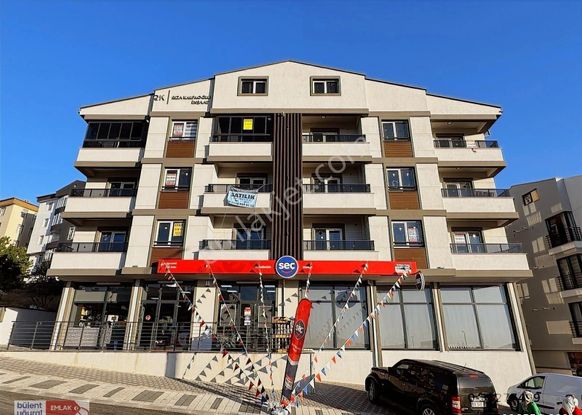 2000 Evler Mah'de Amerikan Mutfaklı Geniş-ferah Satılık 2+1