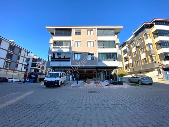 Jet'ten İkizçay'da Ebeveyn Banyolu Geniş 3+1 Daire