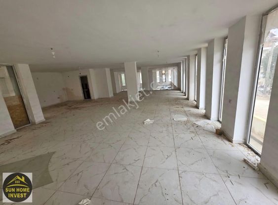 İki Dükkan 400m2 Satılık