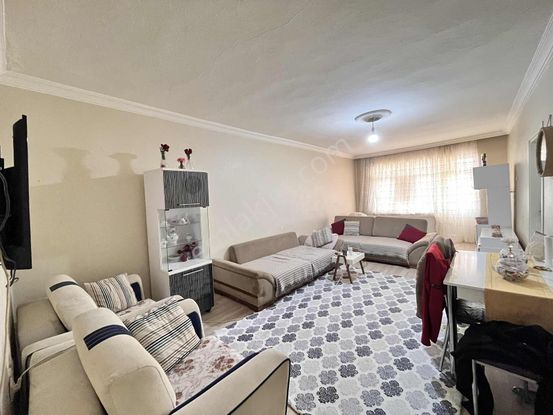 Zafer Mahallesinde Köşe Başı 3+1 Ara Kat Daire