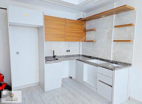 Kuşadası Şehir Merkezinde Satılık Daire