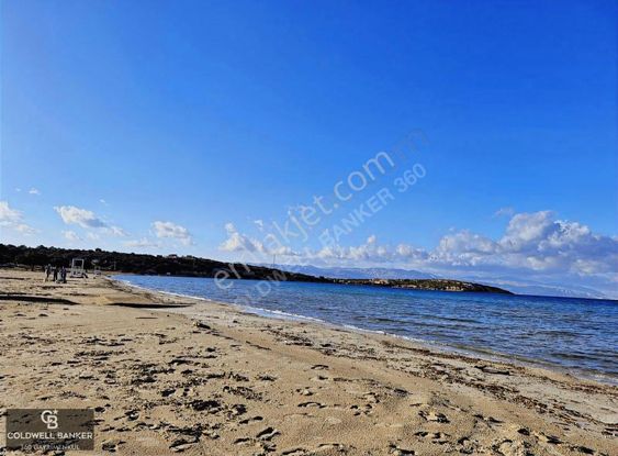 Çeşme Pırlanta Plajına 300 M Müstakil Ev