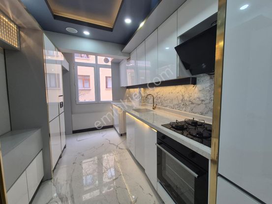 Sincan Akşemsettin Mhde Cadde Üzerinde 2+1 Daire