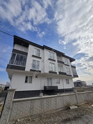 Mert Emlak’tan Üniversite Civarı Geniş 1+1 Daire