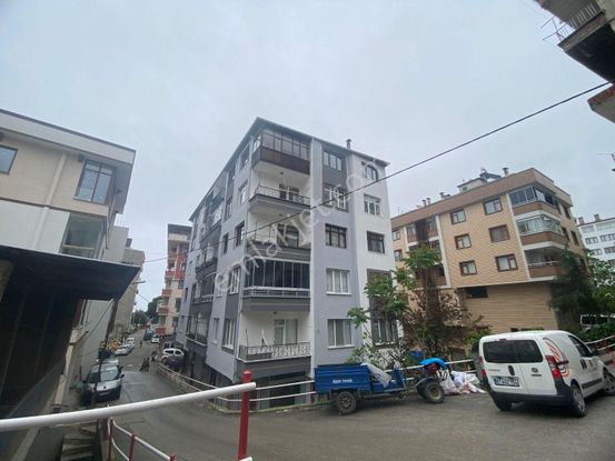 Deha Emlak`tan Satılık 3+1 Daire Akçaabat Nefsipulathane