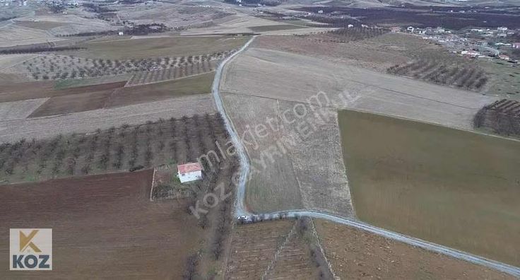 Koz Emlak'tan Mükemmel Konumda Tarla