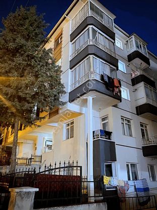 Alsancak' Da Merkezi Konum Full Eşyalı Satılık 4+1 Daire