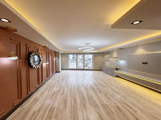 Beylikdüzü Vira Yapı'dan Satılık Geniş Kullanışlı Emsalsiz Daire !