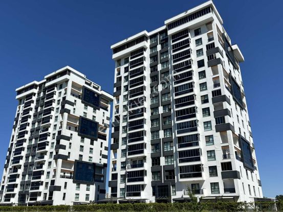 Fa Özbir'den Tepe Bölgesinde Orman Manzaralı Lüx 3+1 Daire
