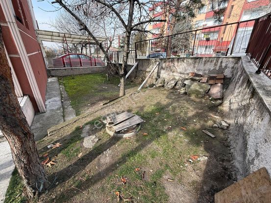 Rıza Acar'dan İnönü Mahallesi Onlar Sit. Köşe Geniş Bahçeli