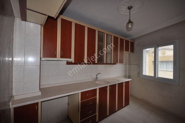 Söke Yenicami Mh. Satılık 3+1 Daire