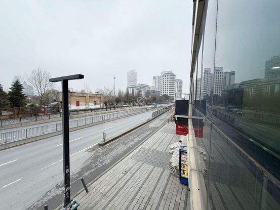 Doğan Araslı Bulvarı Üzerinde Ulaşımın Dibi 60m2 Kiralık Ofis !
