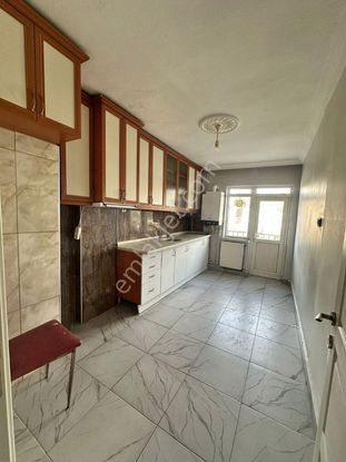 Akşemsettin Mahallesinde 3+1 Satılık Daire