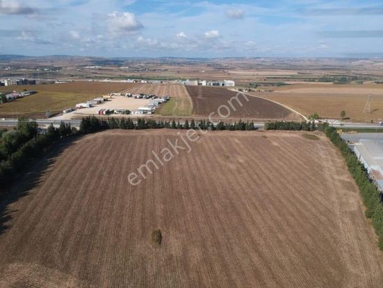 Çatalca Ferhatpaşada 243.996 M² Ticari İmarlı Satılık Arsa