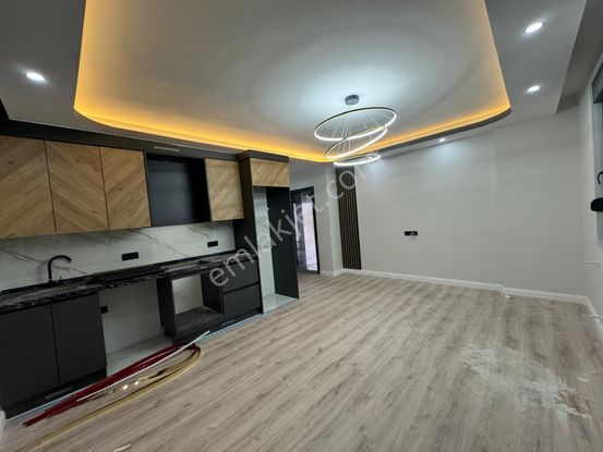 V.şelalede İskanlı 1+1 Yüksek Giriş Balkonlu