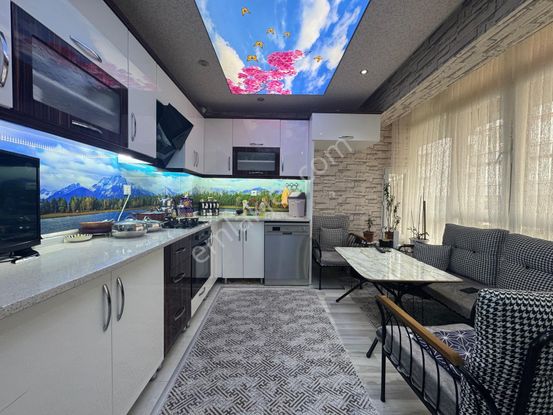 Osmangazi Mahallesi'nde Asansörlü Binada 2+1 Daire!