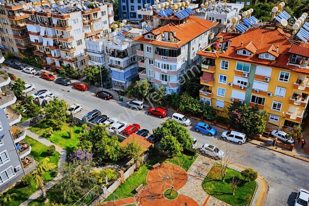 Kadıpaşa'da Acil Satılık 2+1 Ayrı Mutfak Geniş Daire