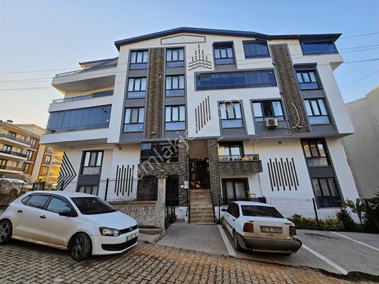 Tarcanlardan Başiskele Yeşilyurt 3+1 Satılık Eğimsiz Ç. Dublex