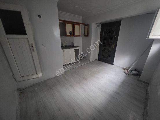 Mehmet Akifte Kiralık 1+0 Stüdyo Daire