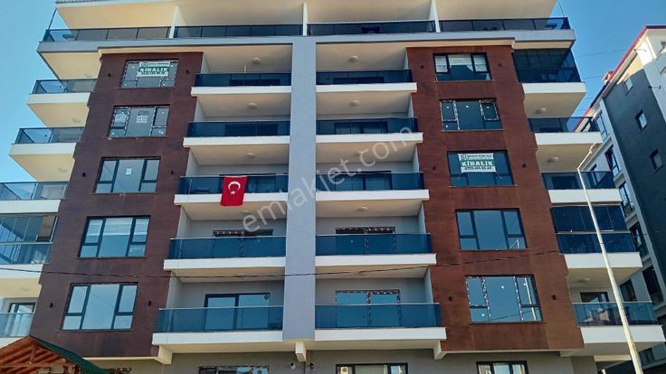 Sahibinden Erikliman'da Bahçeli 3+1 140 M² Daire