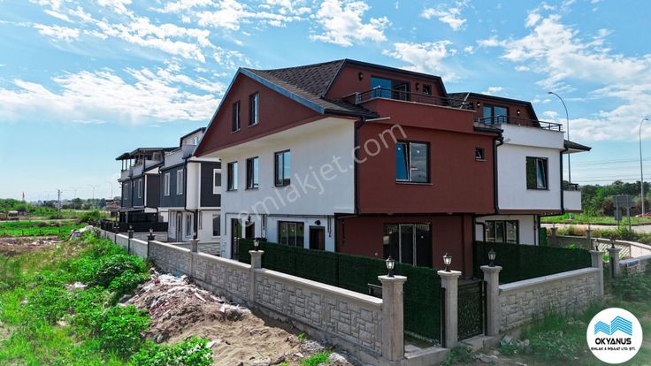 Kocaali Sahilde Müstakil Bahçeli Şık Villa Okyanustan