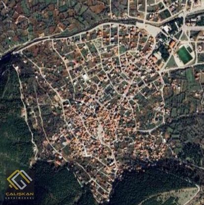 Başkarcı'da 19 M Yol Cepheli Yeşillikler İçerisinde Satılık Arsa