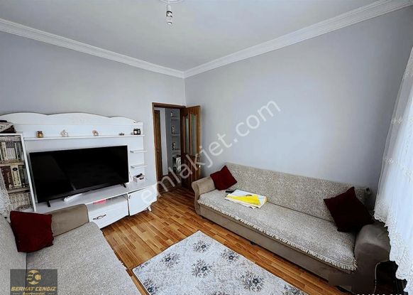 Özevler De 3 Adet Toplam 155m2 Satılık Bina