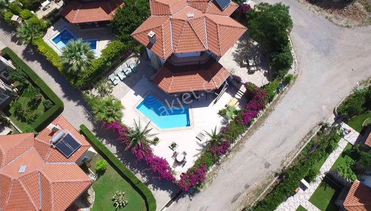 Ovacık'ta Babadag Yolunda 3+1 Geniş Villa