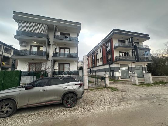 Arifiye Hanlı' Da 2+1 Arakat Ön Cephe Geniş Daire