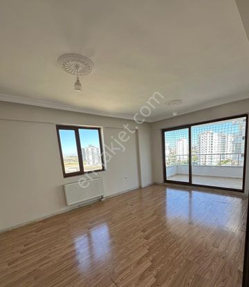 Winstown Avm Civarı Ara Kat Kiralık 3+1 Daire