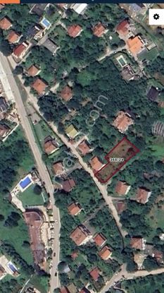 10005m2 Göl Manzaralı