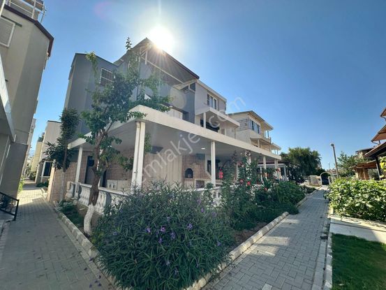 Kuşadası Davutlar Plaja 200 Metre Mesafese